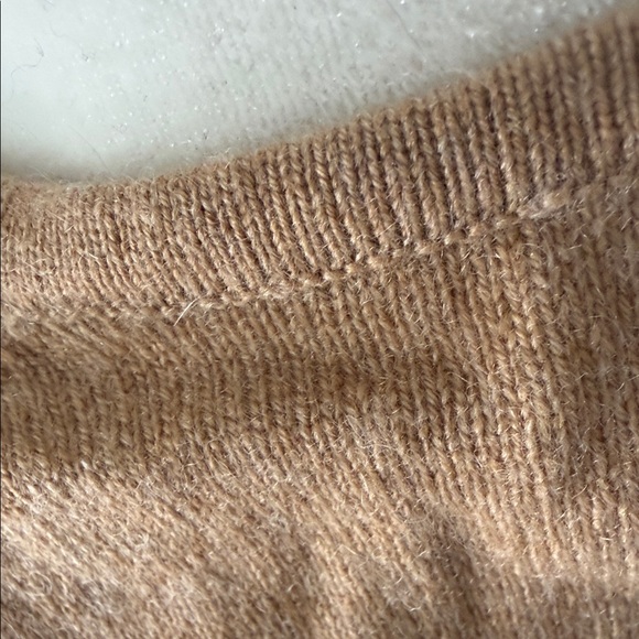 Preview International Soft Tan Cardigan100% cashmere - Picture 8 of 15